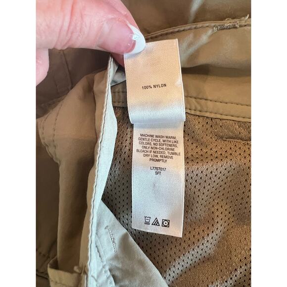 Cabela's Women's Casuals Hiking Shorts Size 6 Tan UPF50 6 Pockets 100% Nylon - Picture 5 of 8